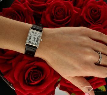 Zegarek damski srebrny Bisset Ag 925 'Elegance' KP2935 ZEGXB2SA61 ze srebra na czarnym pasku Bisset to doskonała propozycja dla eleganckich kobiet. Delikatny zegarek damski w modnym połączeniu z cyrkoniami. Idealny pomysł na p (1).jpg