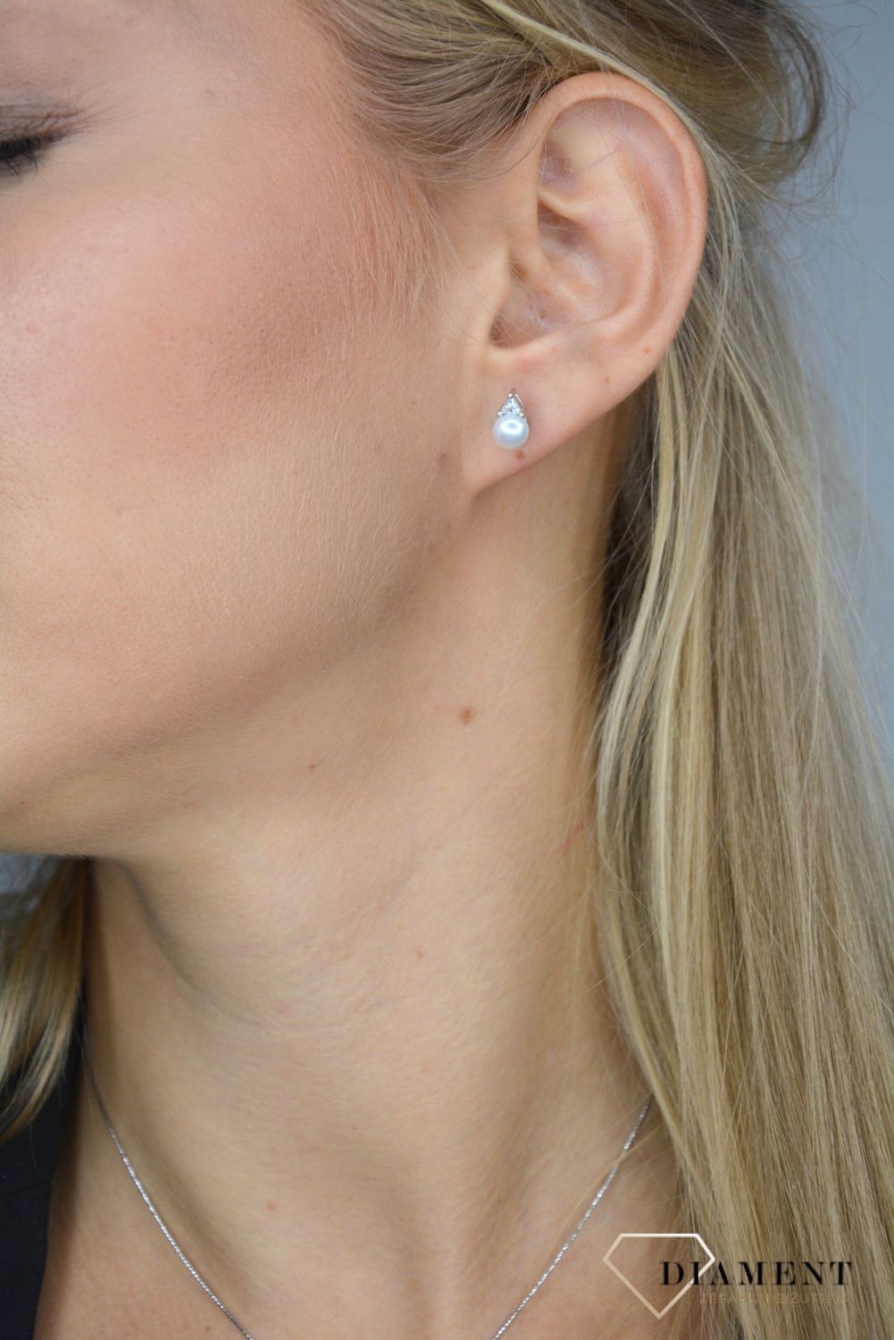 Komplet srebrnej biżuterii kolczyki i zawieszka z perełką  (1).jpg