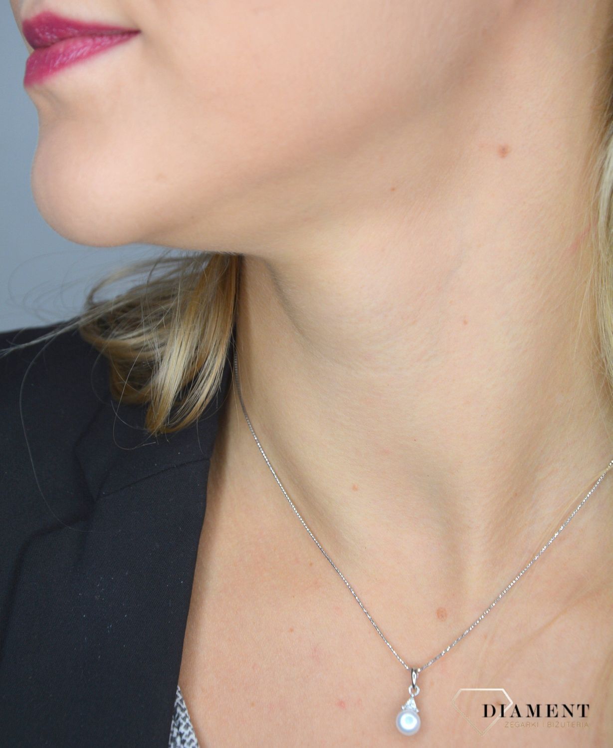 Komplet srebrnej biżuterii kolczyki i zawieszka z perełką  (1).jpg