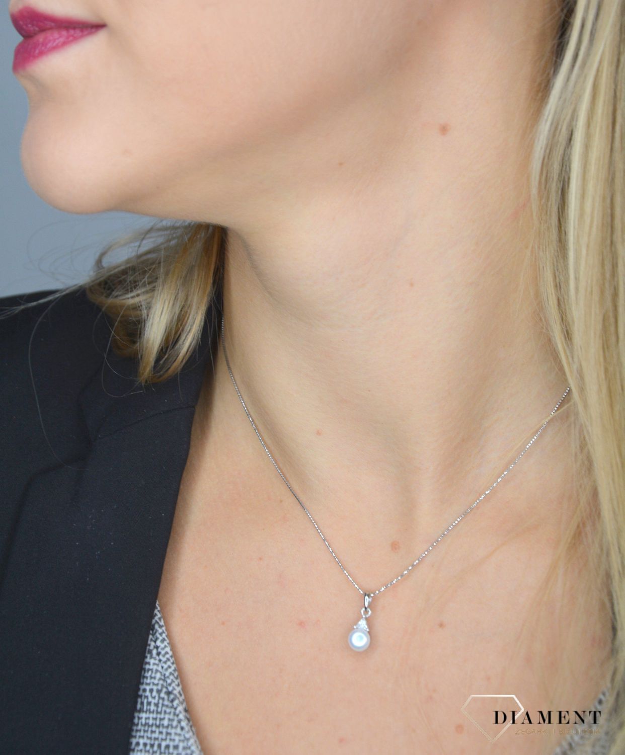 Komplet srebrnej biżuterii kolczyki i zawieszka z perełką  (1).jpg