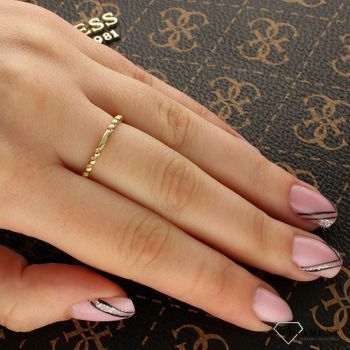 Złoty pierścionek z Diamentem złączone kuleczki 585 KR-99640 (2).jpg