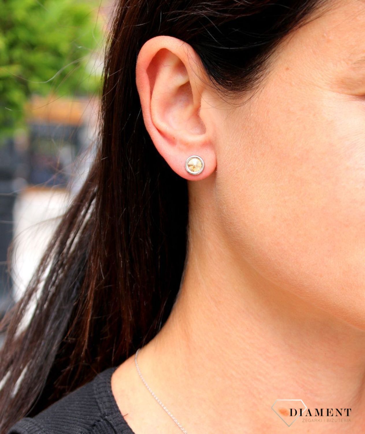 Srebrne kolczyki Swarovski Urodzinowe Kamienie Topaz Okrągłe przy uchu kolor Golden Shadow KR1122SS29GS.jpg