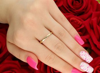 Pierścionek KR802201Y z diamentem 0,05ct HSI. Złoto próby 585, waga 2 g, szerokość 4 mm, rozmiar 19. Klasyka i subtelny blask w eleganckiej formie.4.jpg