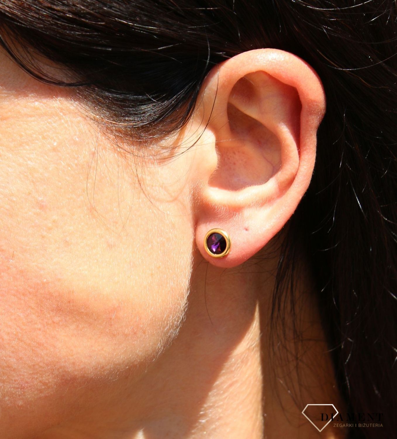 Srebrne kolczyki Swarovski Urodzinowe Kamienie Amethyst Okrągłe przy uchu KRG1122SS29AM.jpg