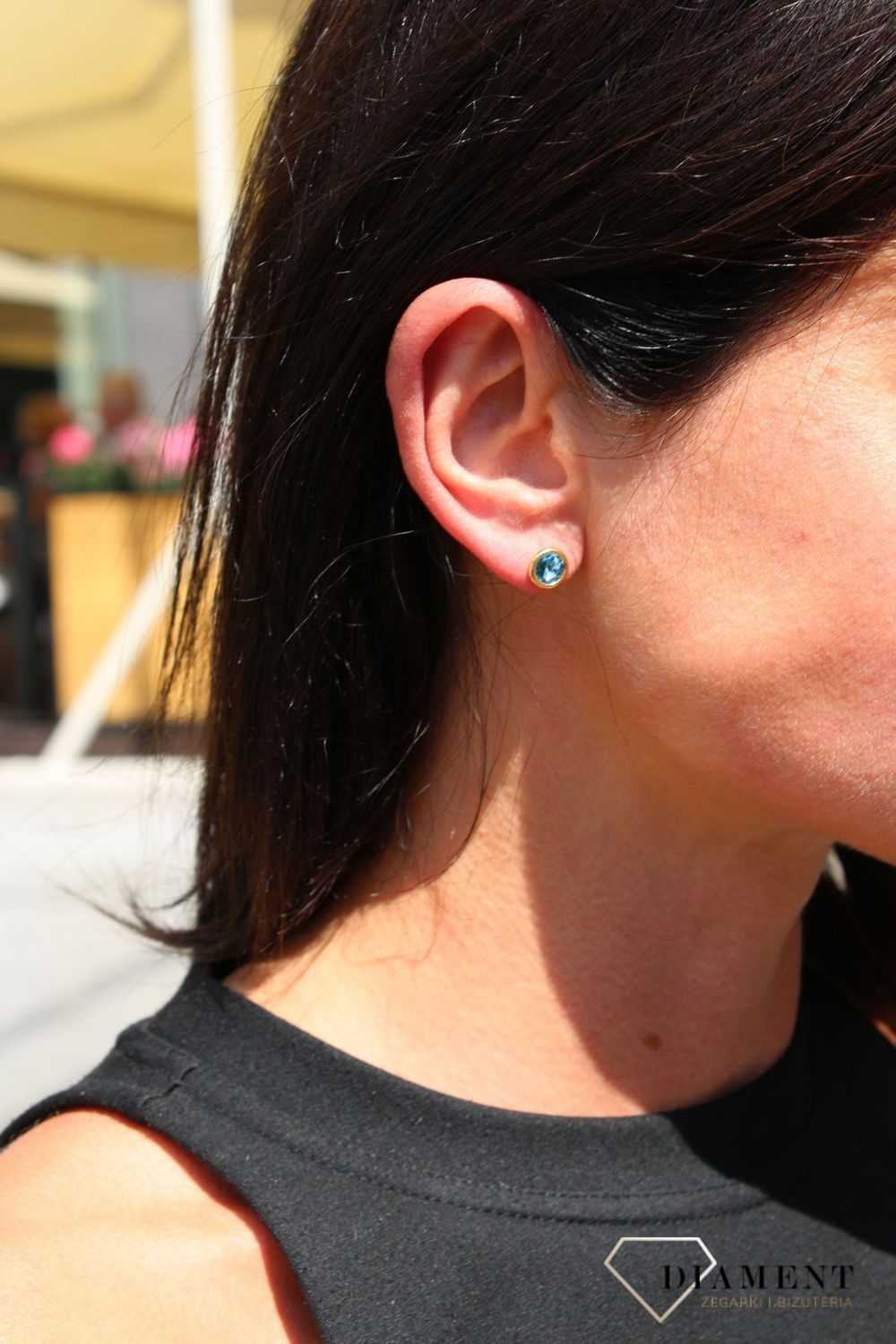 Srebrne kolczyki Swarovski Urodzinowe Kamienie Aquamarine Okrągłe przy uchu KRG1122SS29AQ.jpg