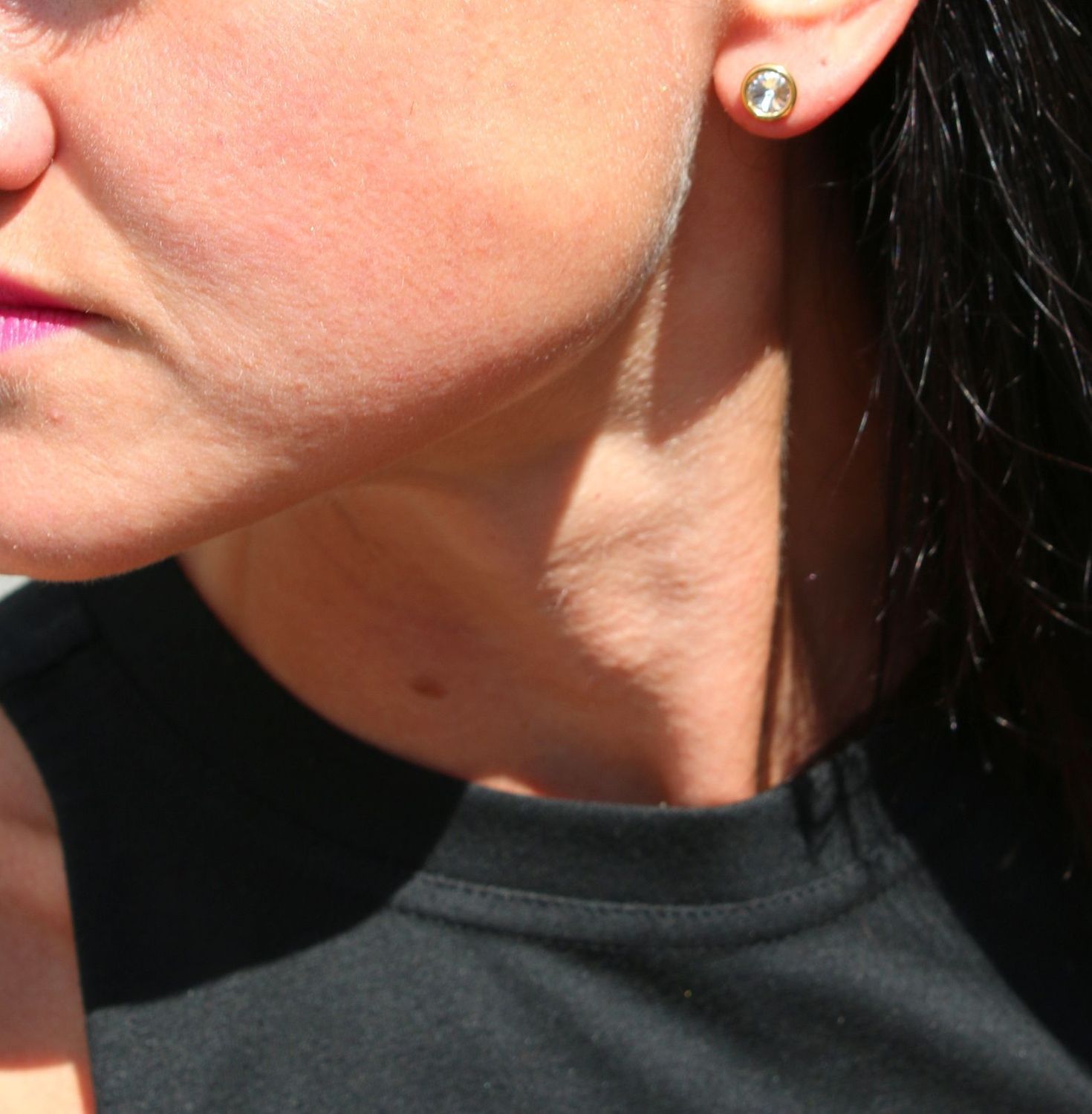 Srebrne kolczyki Swarovski Urodzinowe Kamienie Okrągłe przy uchu kolor Crystal KRG1122SS29C1.jpg