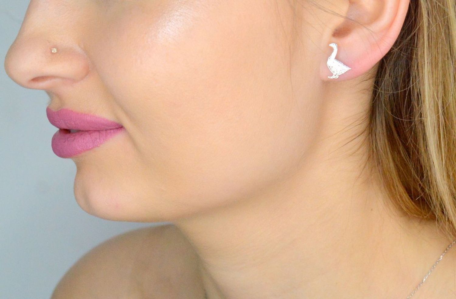 Srebrne kolczyki dziecięce 925 blaszki gęsi KS060823R. Srebrne kolczyki dziecięce. Kolczyki blaszki gęsi. Kolczyki gęsi na sztyft. Kolczyki srebrne wkrętki idealne na prezent..jpg