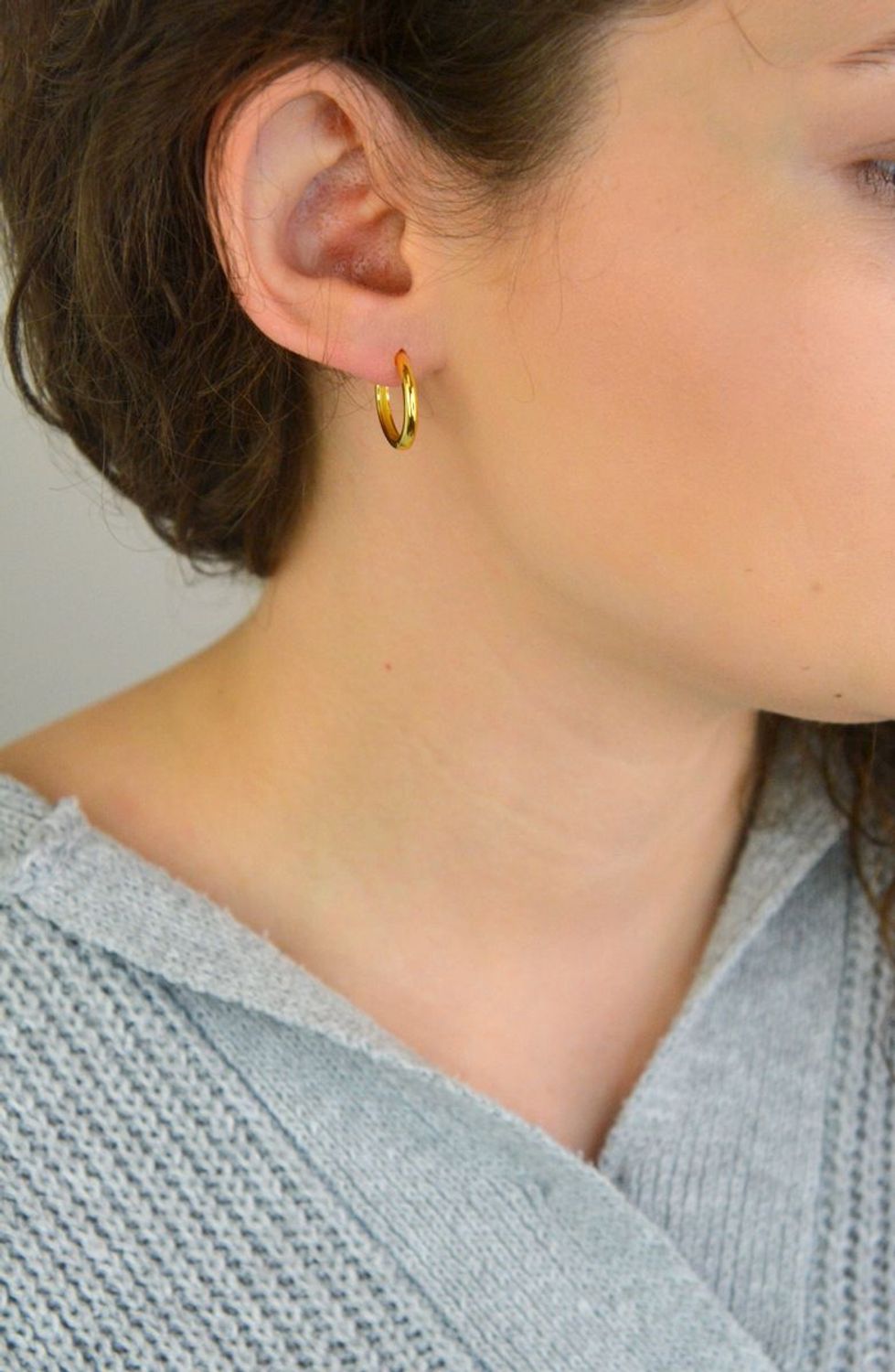 Kolczyki Damskie Srebrne Pozłacane KSR1042-18Z – Klasyczne Kółeczka, Zapięcie na Zatrzask.jpg