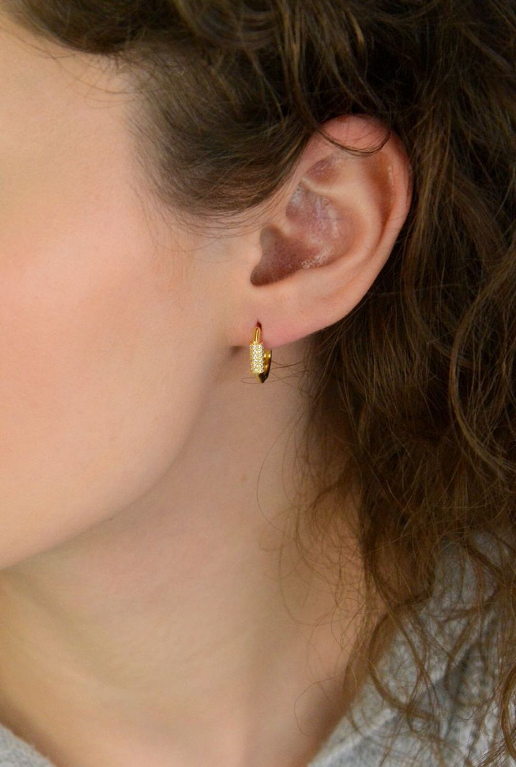 Kolczyki Damskie Srebrne Pozłacane KSR1734Z – Geometryczne z Cyrkoniami, Zapięcie na Zatrzask.jpg