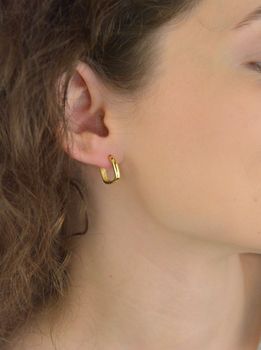 Kolczyki damskie KSR2142Z ze srebra próby 925, geometryczne kwadraty. Długość 1,5 cm, szerokość 3 mm, waga 2,00 g, zapięcie na zatrzask – nowoczesna i elegancka biżuteria (2).JPG