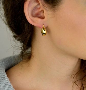 Eleganckie kolczyki srebrne pozłacane próby 925, model KSR2296Z, z zapięciem kreol. Długość 1,7 cm, szerokość 7 mm, waga 2,68 g. Idealne na prezent i do codziennego noszenia (4).JPG