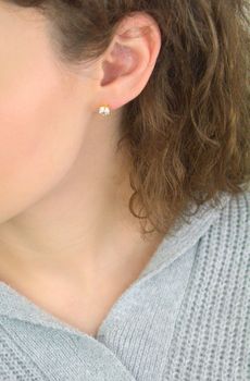 Kolczyki damskie KSR2556-6Z ze srebra próby 925, zdobione jedną dużą cyrkonią 7 mm. Zapięcie na sztyft, waga 1,25 g – elegancka i klasyczna biżuteria (2).JPG