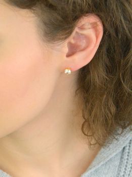 Kolczyki damskie KSR2556-6Z ze srebra próby 925, zdobione jedną dużą cyrkonią 7 mm. Zapięcie na sztyft, waga 1,25 g – elegancka i klasyczna biżuteria (4).JPG