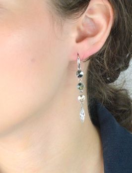 Srebrne kolczyki z kryształami Swarovski w odcieniach Jet Hematite, Black Diamond, Silver Shade i Crystal. Długość 6 cm. Elegancja i luksusowy połysk (3).JPG