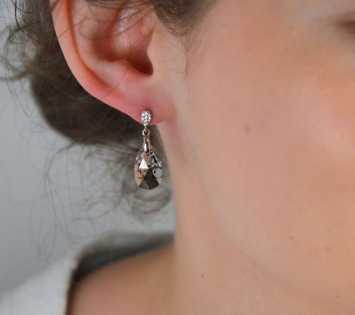 Srebrne kolczyki Spark Swarovski Dainty Drop Black Patina KW610616BP.jpg