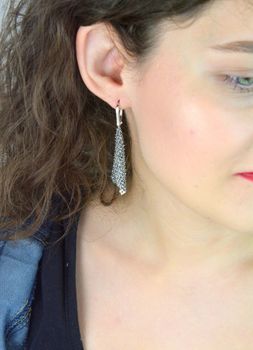 Eleganckie kolczyki ze srebra 925 z kryształami Swarovski® Silver Night. Długość 6.5 cm, zapięcie angielskie. Doskonały prezent dla kobiety z klasą! (2).JPG