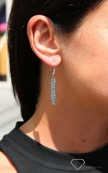 Kolczyki Srebrne Swarovski Noble Silver Night KWFM4SN.Niezwykle, wiszące kolczyki z drobnymi kryształkami w kolorze ciemnego srebra  (1).JPG