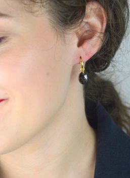 Kolczyki Spark Ribes KWG602812SN z pozłacanego srebra 925 z kryształami Swarovski Silver Night. Długość 2.5 cm. Subtelny luksus na każdą okazję (3).JPG