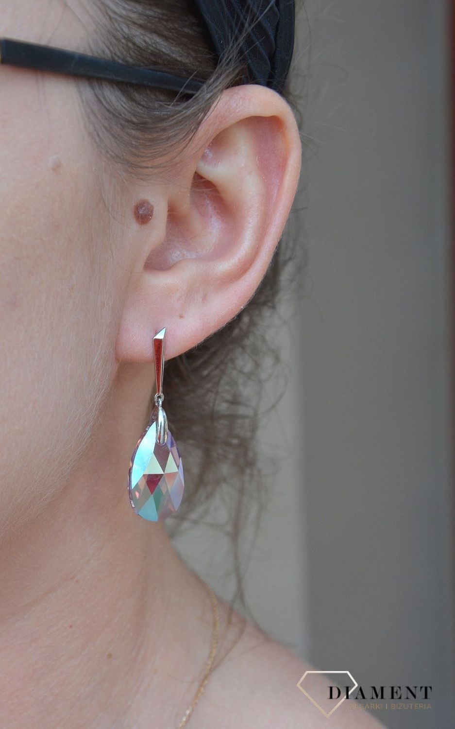 Srebrne kolczyki wiszące Swarovski w kolorze Light Ametist Shimmer KWN610622LAMSH.jpg