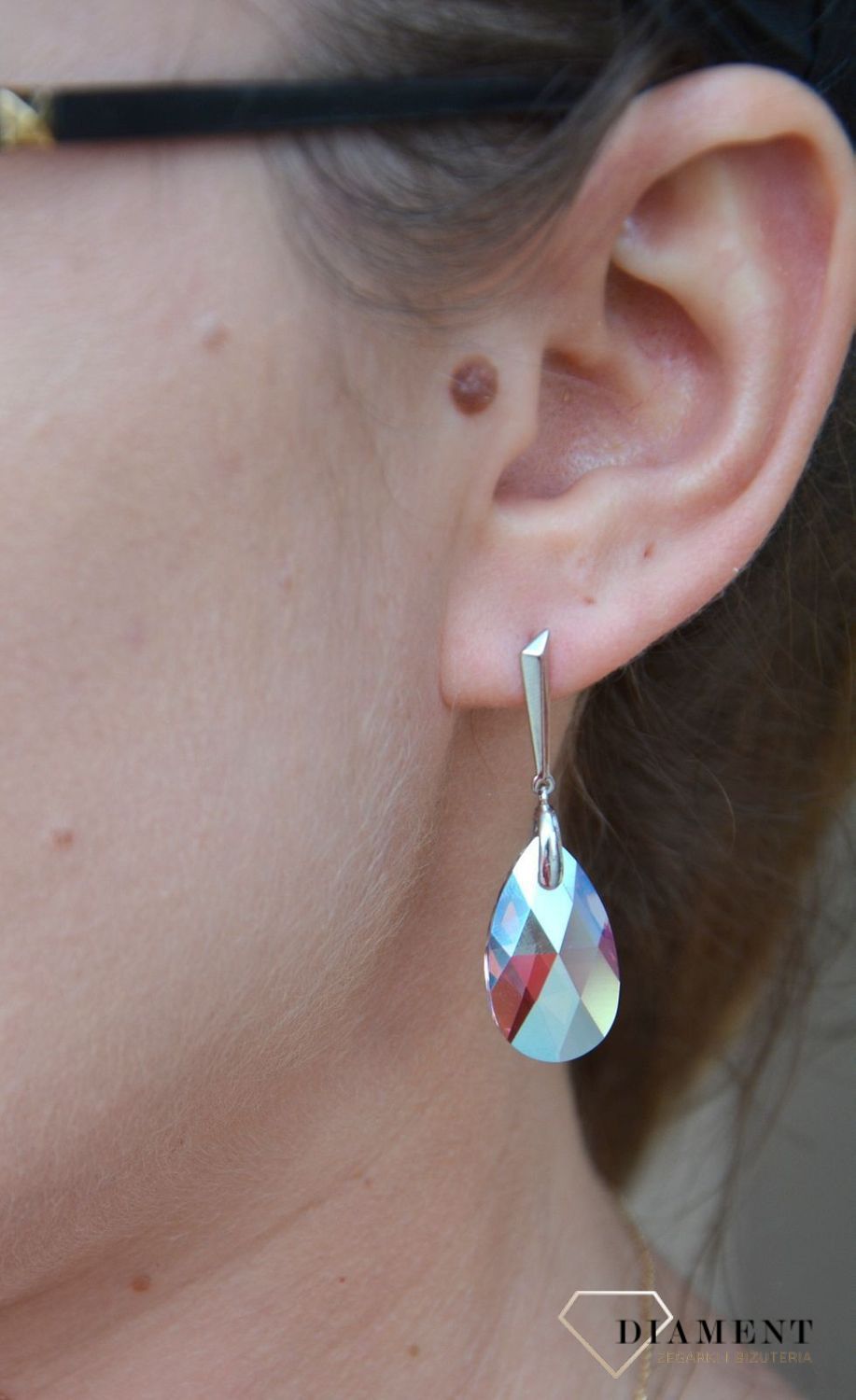 Srebrne kolczyki wiszące Swarovski w kolorze Light Ametist Shimmer KWN610622LAMSH.jpg