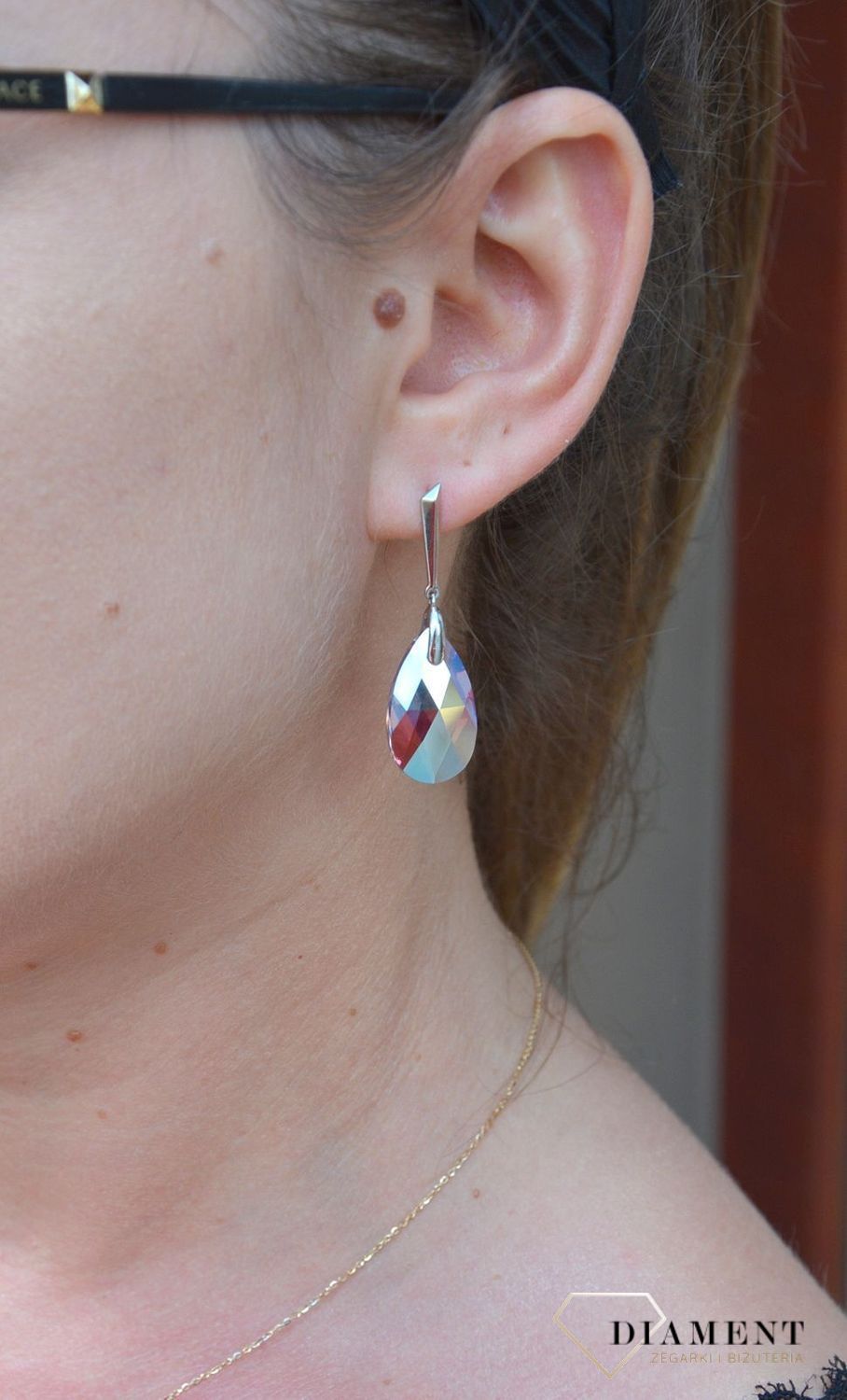 Srebrne kolczyki wiszące Swarovski w kolorze Light Ametist Shimmer KWN610622LAMSH.jpg