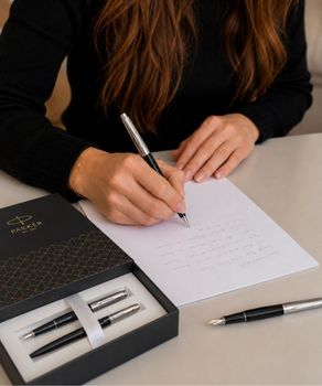 Zestaw Parker Jotter Duo – pióro wieczne i długopis czarny z grawerem gratis black..jpg