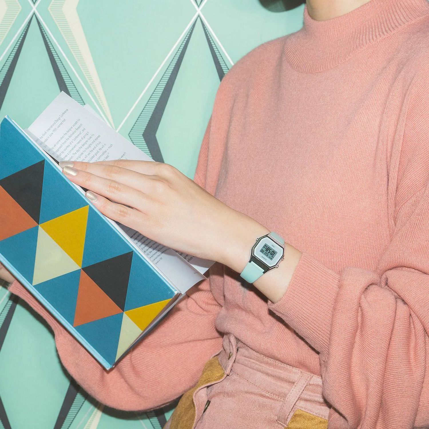 Zegarek damski Casio Vintage mini na miętowym pasku LA680WEL-3EF. Damski zegarek na pasku. Zegarek damski Casio Vintage. Zegarek damski na miętowym pasku Vintage. Zegarek damski elektroniczny. Zegarek idealny na prezent dla kobiety..jpg