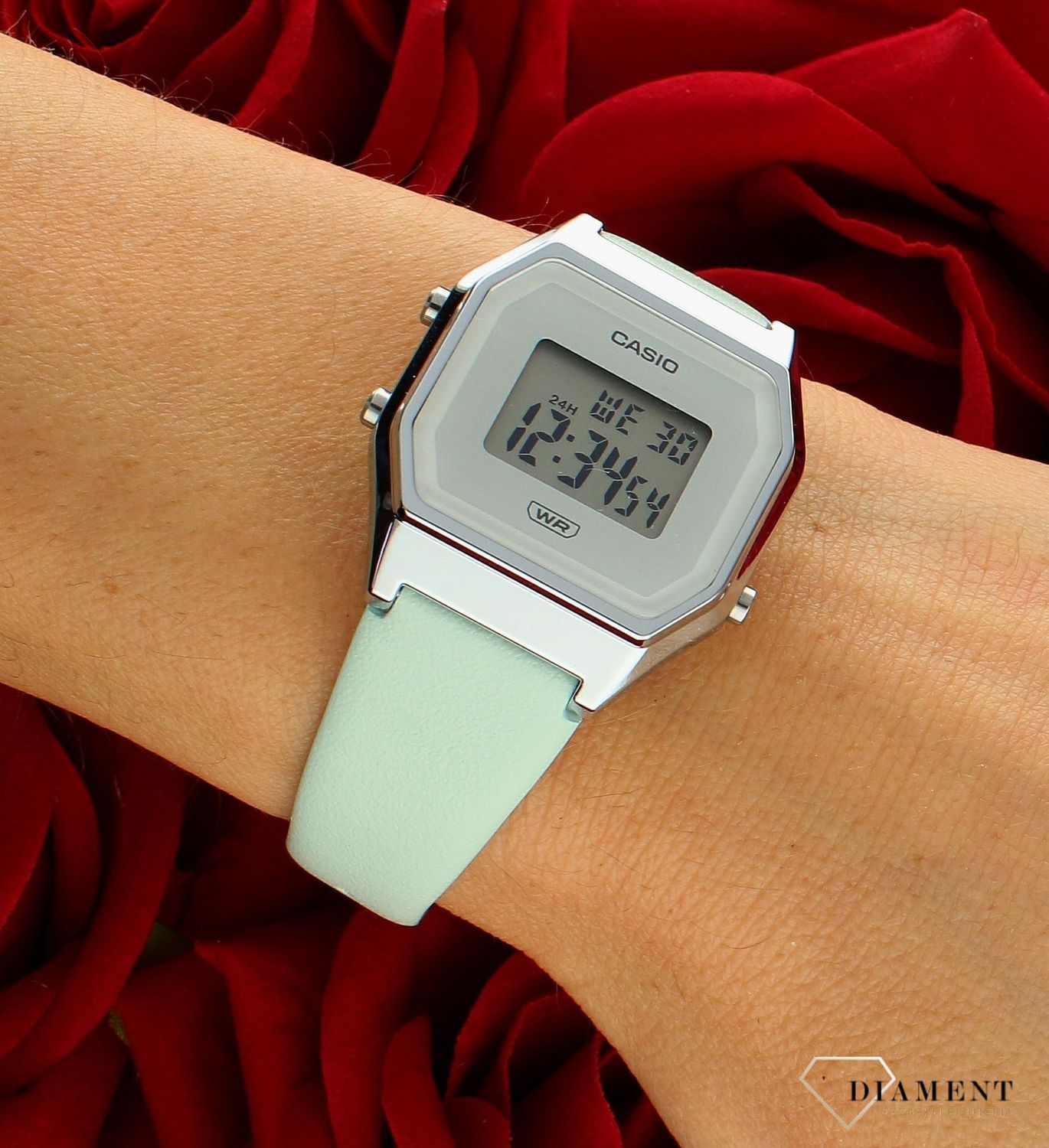 Zegarek damski Casio Vintage mini na miętowym pasku LA680WEL-3EF. Damski zegarek na pasku. Zegarek damski Casio Vintage. Zegarek damski na miętowym pasku Vintage. Zegarek damski elektroniczny. Zegarek idealny na prezent dla kobiety..jpg