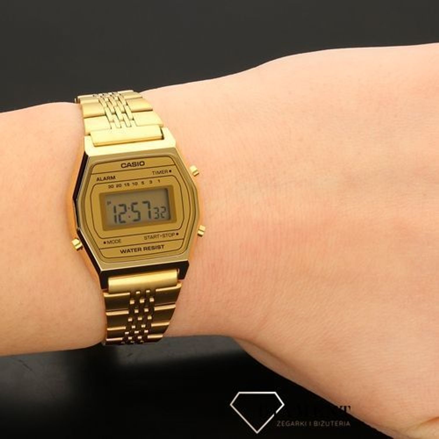 Damski zegarek Casio Retro Gold LA690WEGA-9EF.jpg