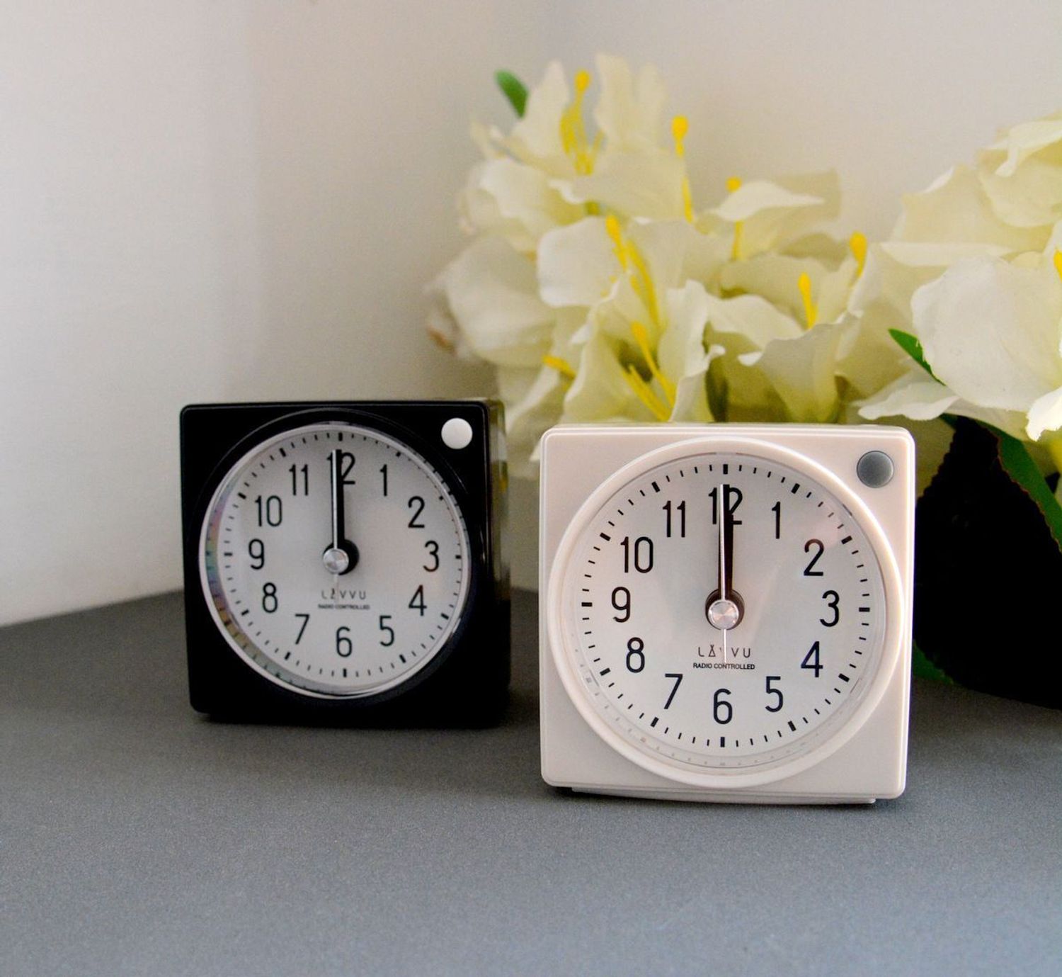 Budzik sterowany falami radiowymi LAR3021 Zdarza ci się zaspać Zaradź temu za pomocą jednego z naszych budzików. Budzik posiada funkcję alarmu i drzemkę. Ten wysokiej jakości budzik LAVVU z wyjątkowo długą gwar.jpg