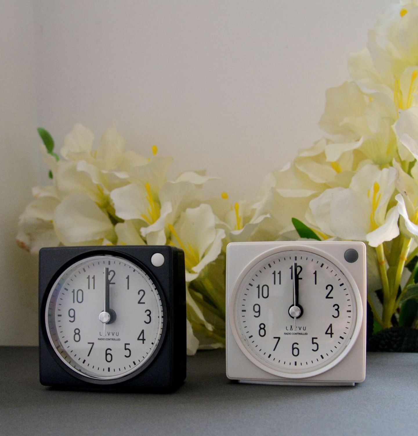 Budzik sterowany falami radiowymi LAR3021 Zdarza ci się zaspać Zaradź temu za pomocą jednego z naszych budzików. Budzik posiada funkcję alarmu i drzemkę. Ten wysokiej jakości budzik LAVVU z wyjątkowo długą gwar.jpg