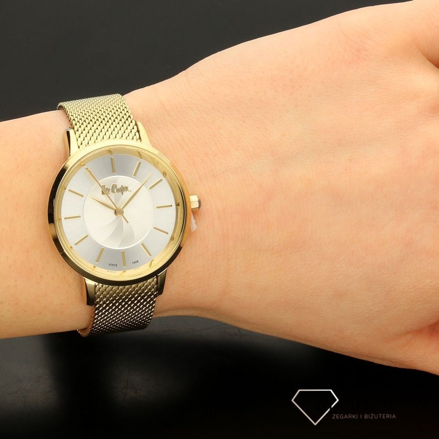 Zegarek damski Lee Cooper Winter 19 z ozdobną tarczą ccvf.jpg