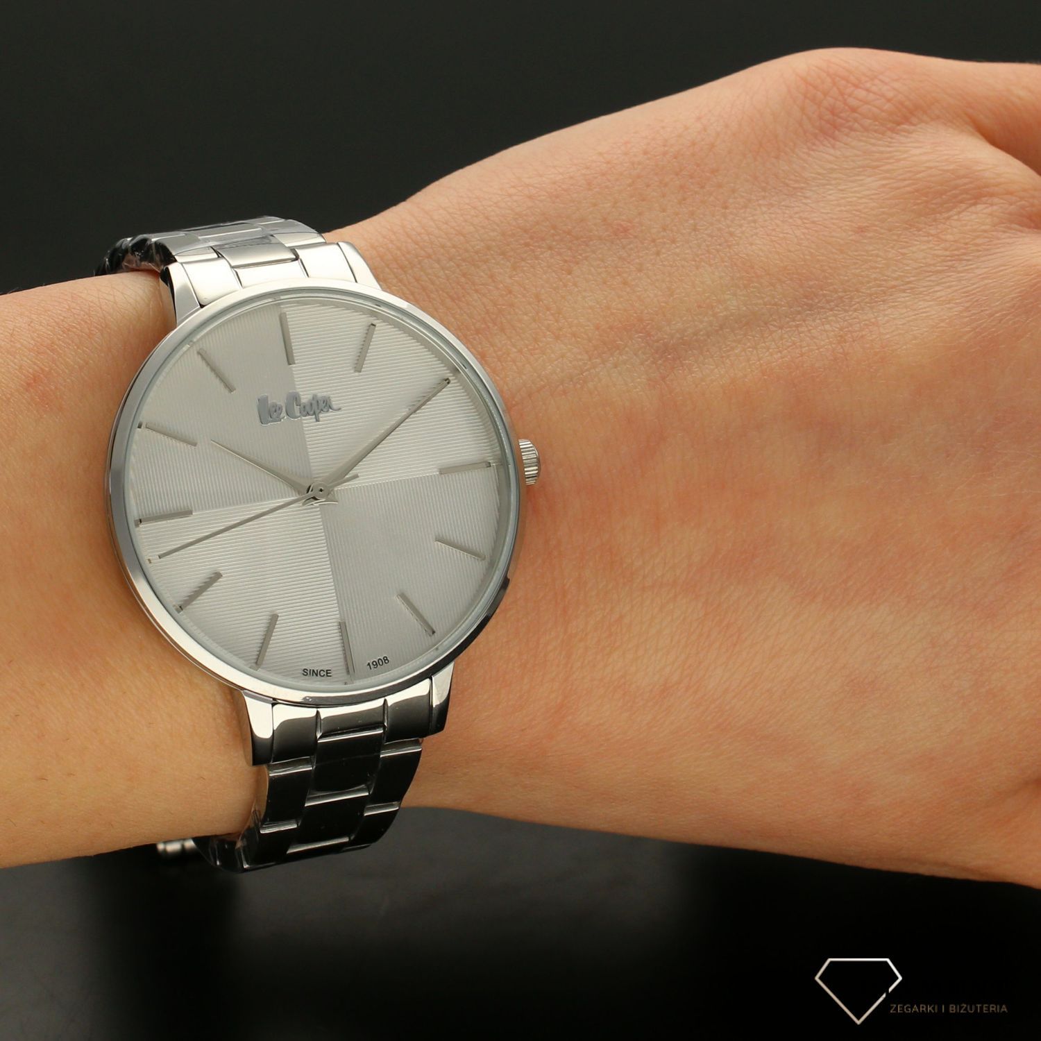 Zegarek damski na bransolecie srebrny Lee Cooper LC06943.330.jpg