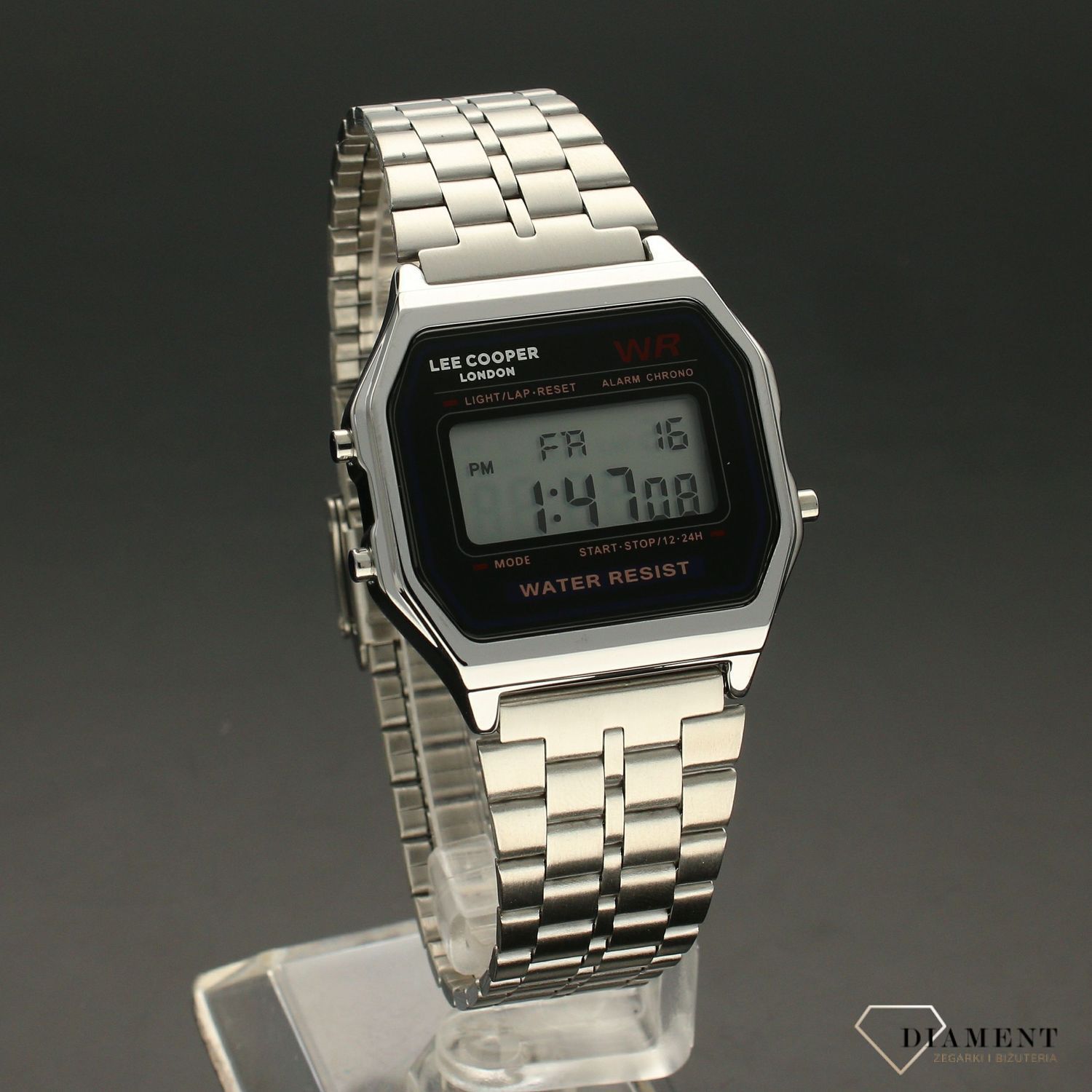 Damski zegarek Lee Cooper LC07192.350. Zegarek damski elektroniczny Lee Cooper z prostokątną kopertą oraz biżuteryjną bransoletą. Zegarek będzie idealnym prezentem dla kobiety a pamiątkowy grawer za 0zł będzie piękną.jpg