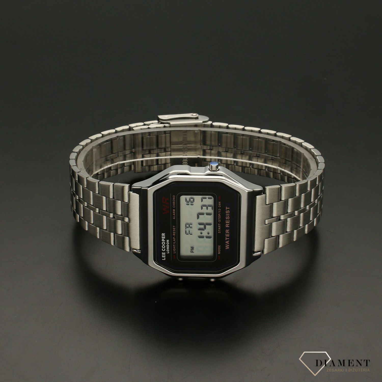 Damski zegarek Lee Cooper LC07192.350. Zegarek damski elektroniczny Lee Cooper z prostokątną kopertą oraz biżuteryjną bransoletą. Zegarek będzie idealnym prezentem dla kobiety a pamiątkowy grawer za 0zł będzie piękną.jpg