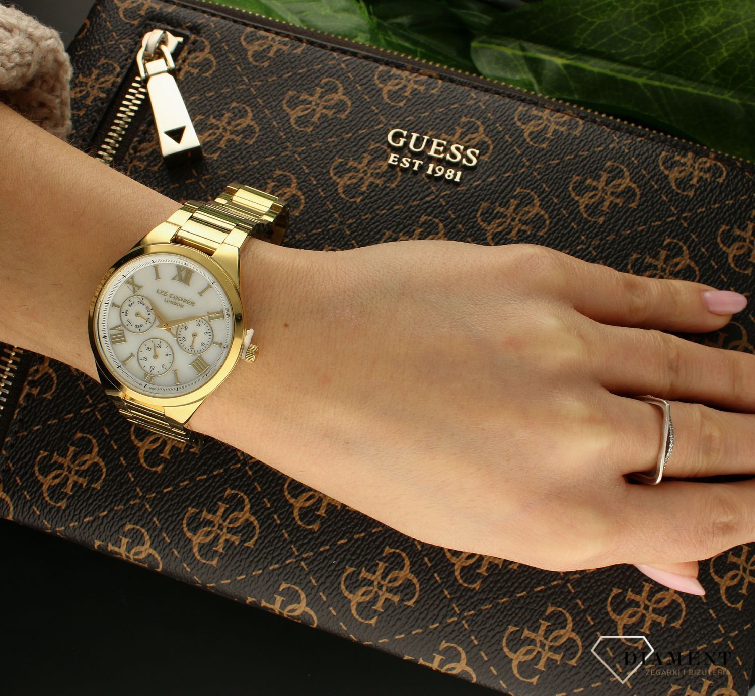 Zegarek damski Lee Cooper złoty  LC07456 (3).jpg