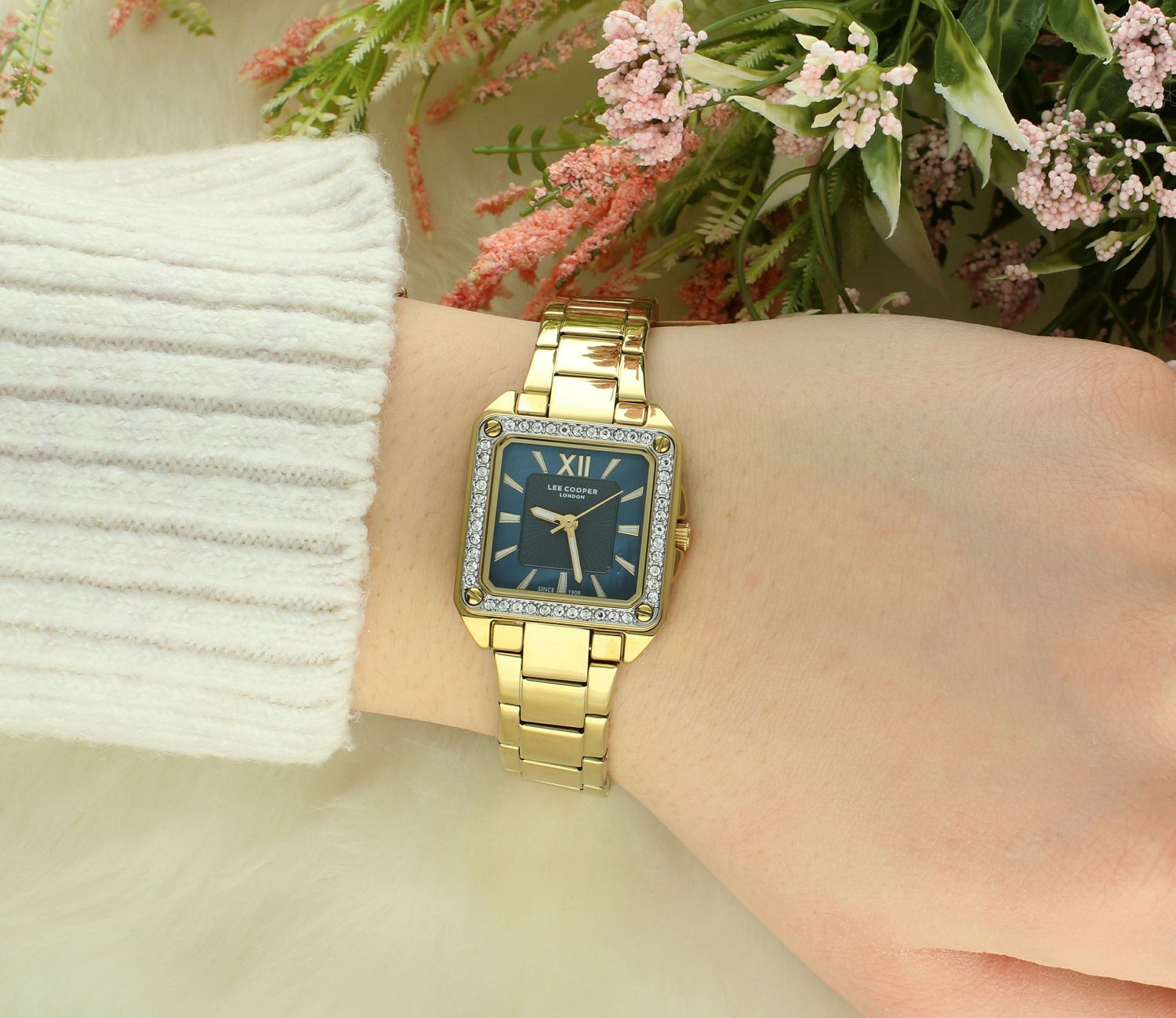 Zegarek damski na bransolecie Lee Cooper LC08127.190.jpg