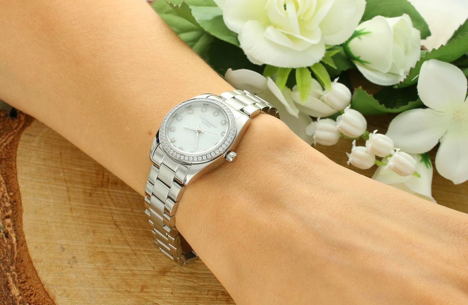 Zegarek damski Lee Cooper LC08155.320 – srebrny z perłową tarczą  Kolekcja Spring 25 (2).jpg