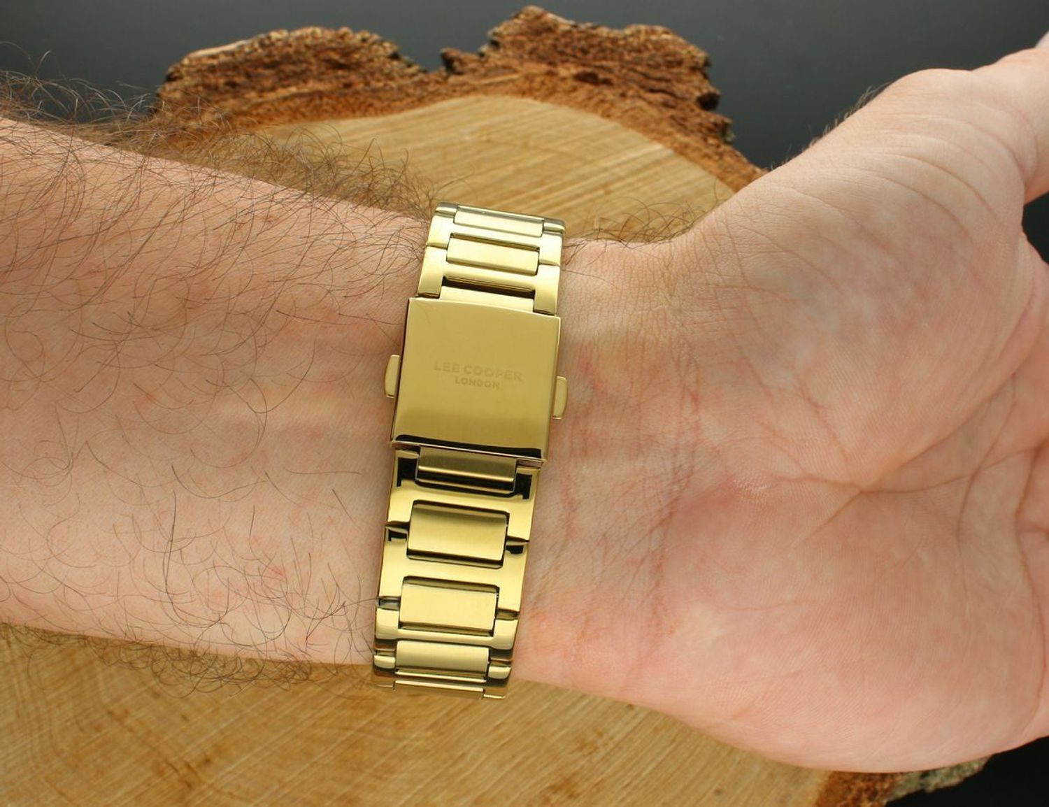 Lee Cooper LC08182.150 – Męski Zegarek Fashion Złoty Kwadratowy Czarna Tarcza (2).jpg