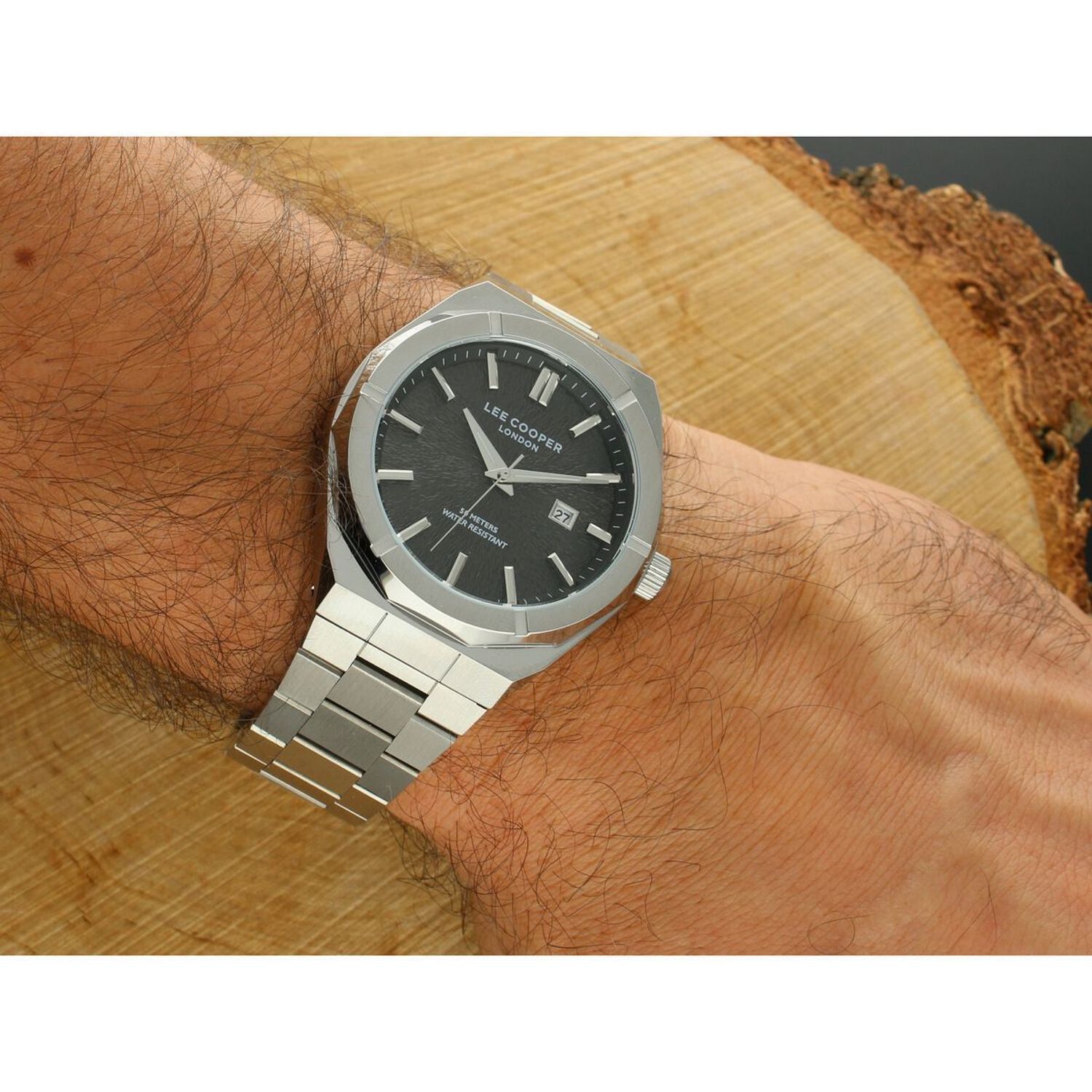 Zegarek męski Lee Cooper LC08234.350, stalowa koperta i bransoleta, czarna tarcza, elegancki i nowoczesny, idealny na letnie dni i codzienne stylizacje.1.webp