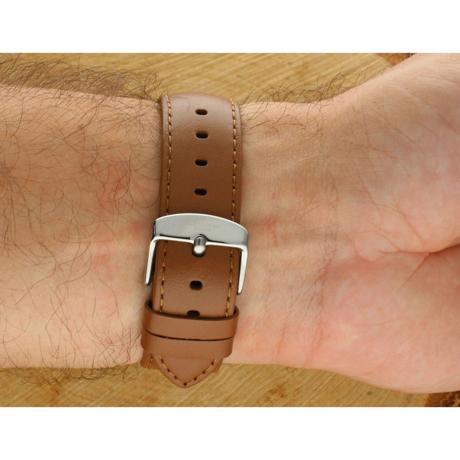 Zegarek męski Lee Cooper LC08235.394, brązowy pasek skórzany, stalowa koperta, granatowa tarcza, elegancki i nowoczesny, idealny do codziennych i wieczorowych stylizacji.1.jpg