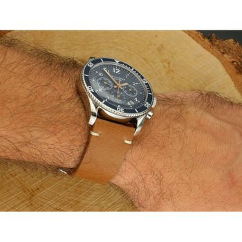 Zegarek męski Lee Cooper LC08260.394, granatowa tarcza, pasek skórzany, stalowa koperta 42 mm, datownik, wodoszczelność WR 50 – elegancki i komfortowy.3.jpg