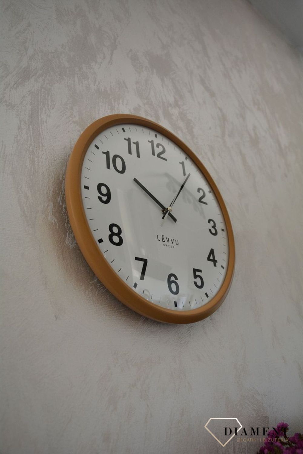 Zegar ścienny okrągły Lavvu do salonu jasny brązowy.jpg