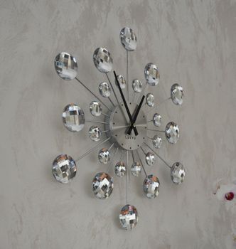 Zegar ścienny Lavvu z dużymi kryształkami 50 cm LAVVU ✓Zegary ścienne✓Zegar ścienny z kryształkami✓Nowoczesne zegary (6).JPG
