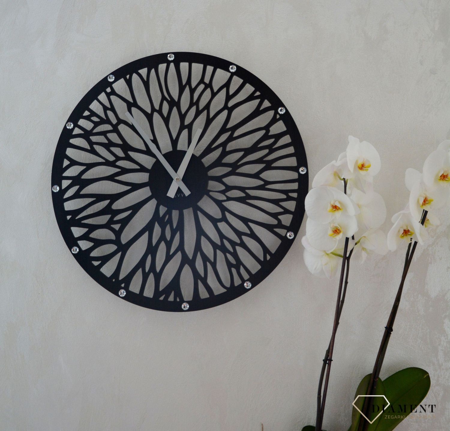 Nowoczesny Zegar ścienny drewniany czarny.2.jpg