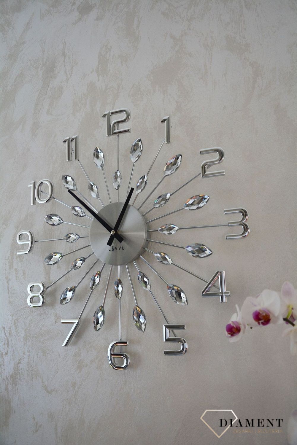 Zegar ścienny 49cm z kryształkami w kolorze srebrnym Cristal Lavvu LCT1190.jpg