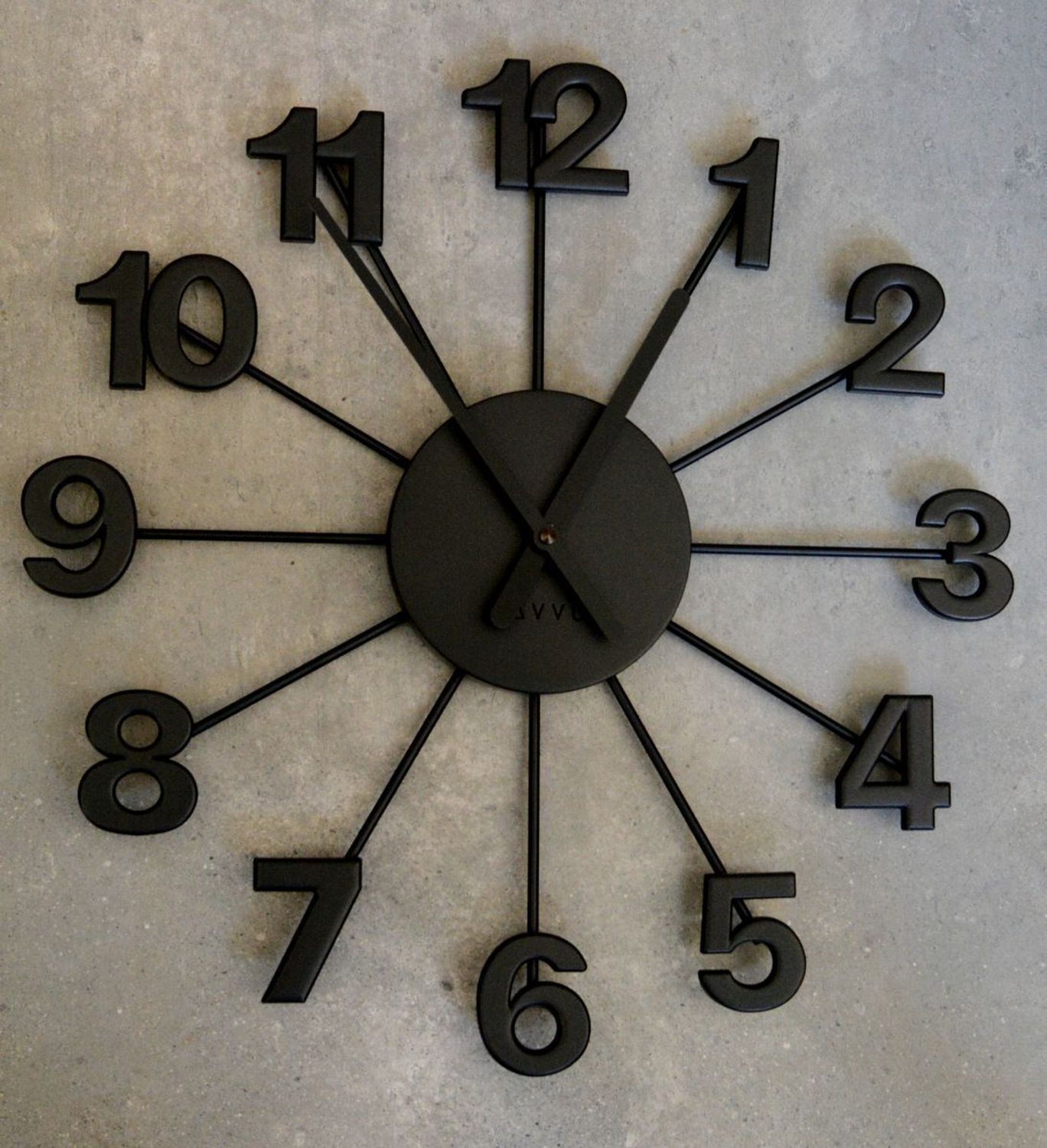 Czarny zegar ścienny LAVVU LCT5001- 42 cm.jpg