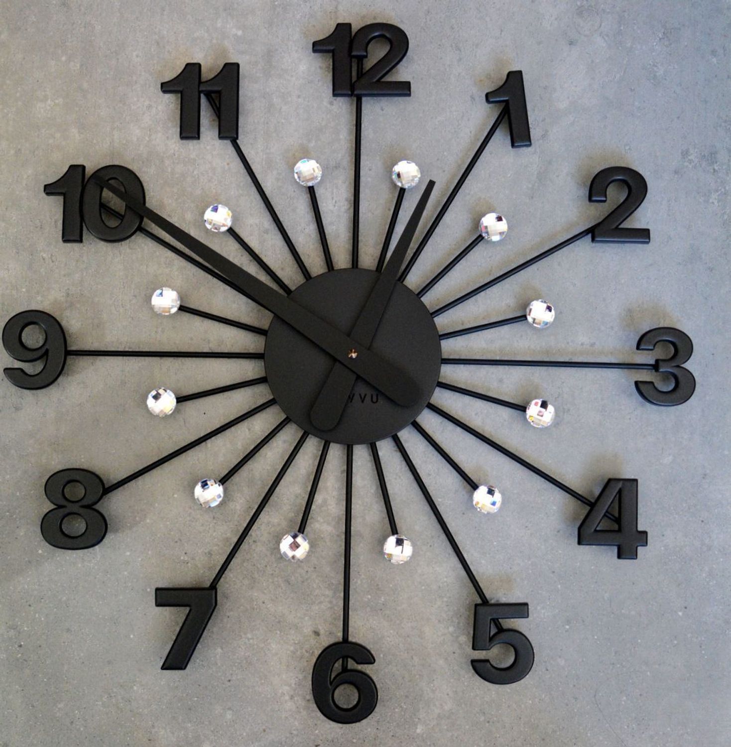 Czarny zegar ścienny z kryształkami LAVVU LCT5011- 49 cm.jpg