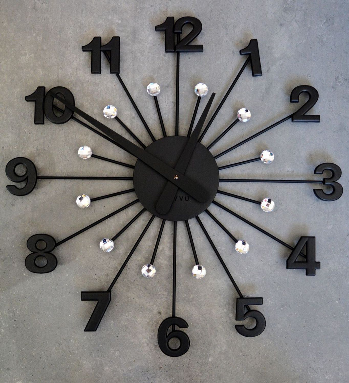 Czarny zegar ścienny z kryształkami LAVVU LCT5011- 49 cm.jpg