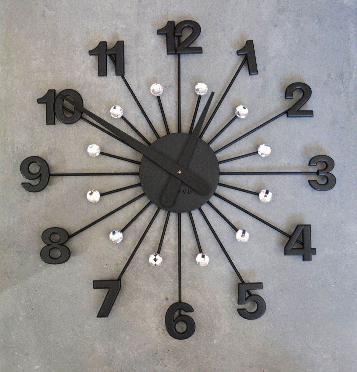 Czarny zegar ścienny z kryształkami LAVVU LCT5011- 49 cm.jpg